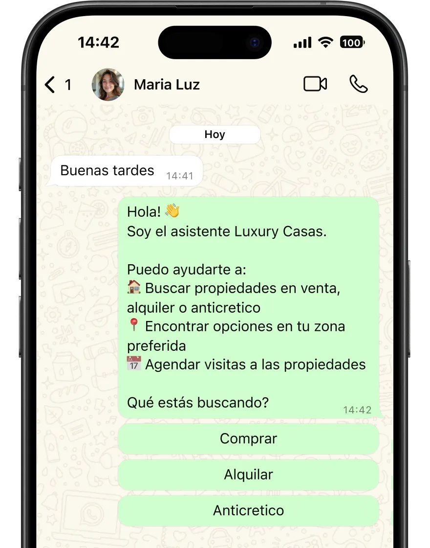Pantalla de smartphone mostrando un chat de WhatsApp con el asistente de Wasiy